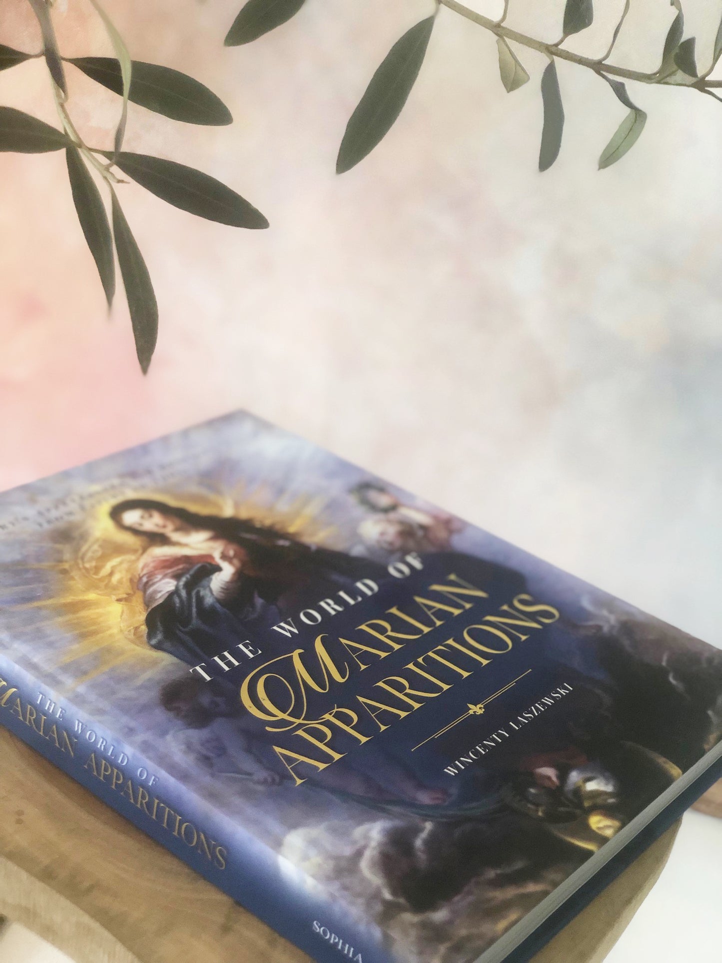 Golden Collection | Book on The World of Marian Apparitions